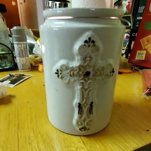 Scentsy Cross warmer